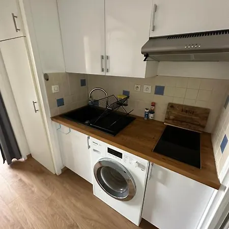 Climatise Sur Le Port De *