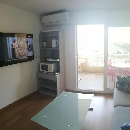 Climatise Sur Le Port De Apartment