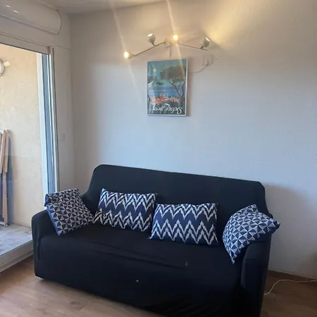 Climatisé Sur Le Port De *