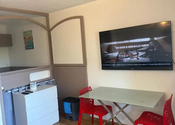 Climatise Sur Le Port De Apartament *