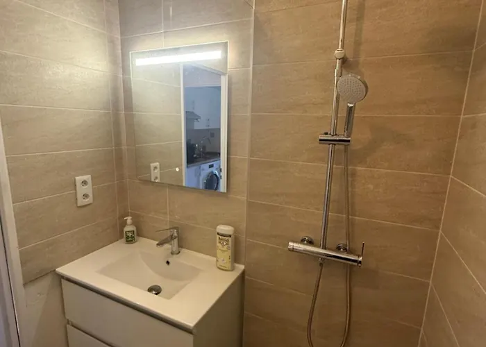 Apartament Climatise Sur Le Port De Hyères